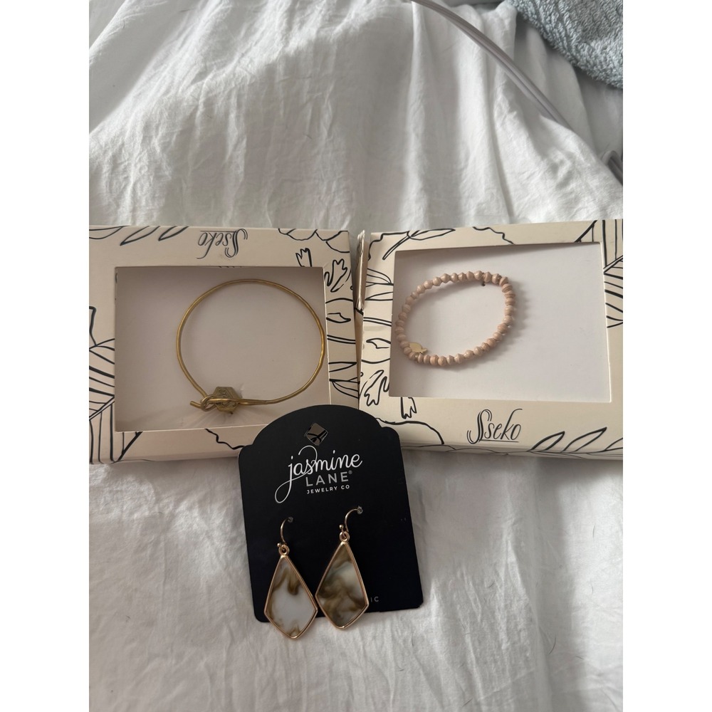 Sseko & Jasmine Lane Jewelry Bundle | 2 Bracelets & Teardrop Earrings